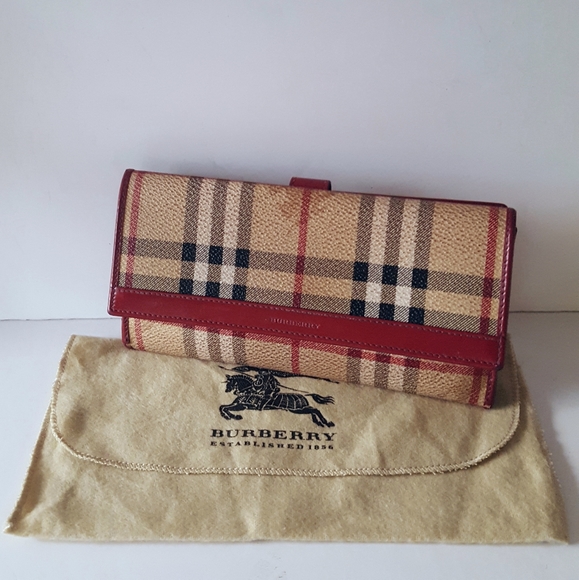 Burberry Handbags - Burberry Haymarket Nova Check Continental Wallet